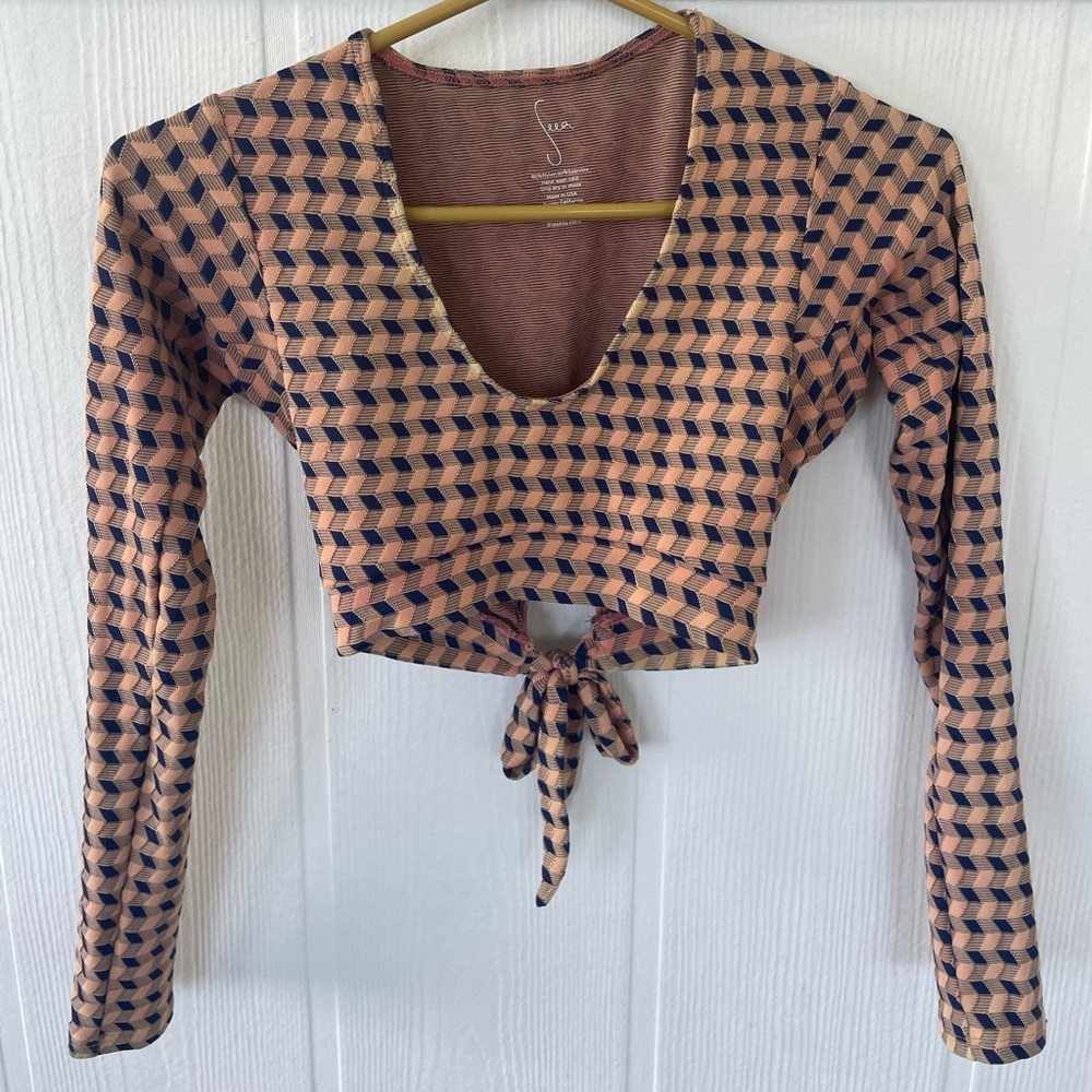 Seea rashguard cover up